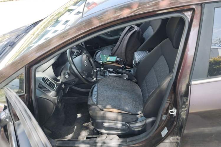 Used Kia K3 2013 1.6L Manual GLS Left Front Seat
