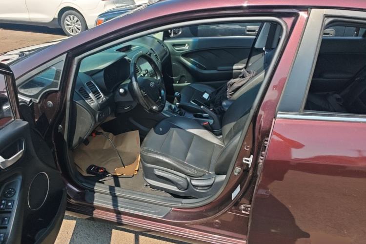Used Kia K3 2013 1.6L Manual GLS Left Front Seat