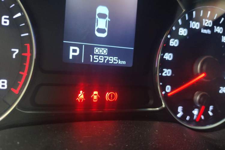 Used Kia K3 2013 1.6L Automatic GLS Odometer Close Up