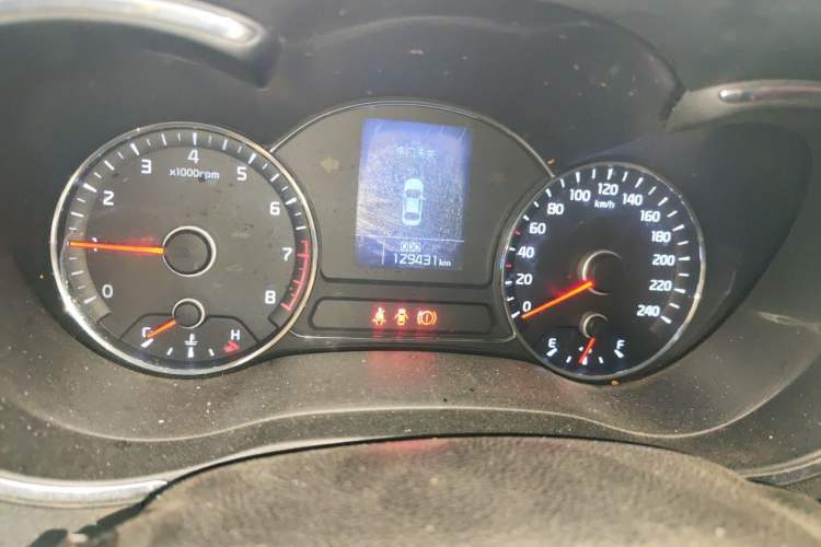 Used Kia K3 2013 1.6L Manual GLS Odometer Close Up