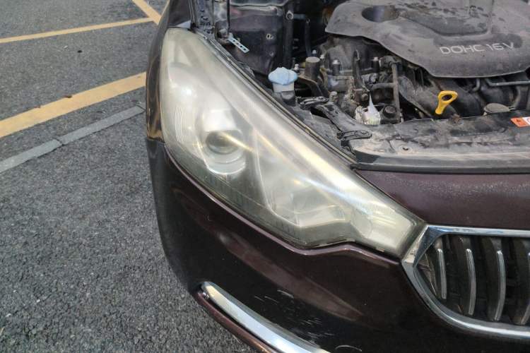 Used Kia K3 2013 1.6L Manual GLS Right Front Headlight
