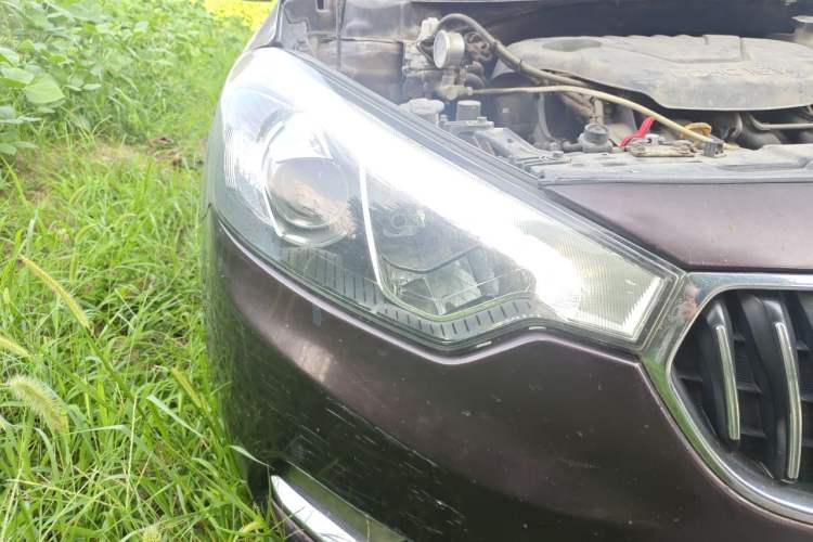 Used Kia K3 2013 1.6L Manual GLS Right Front Headlight