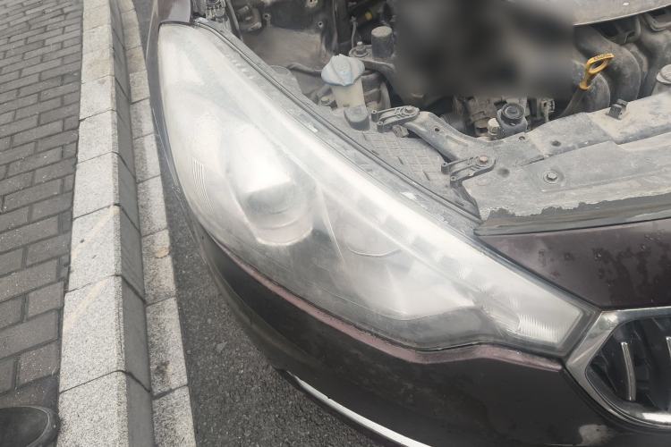 Used Kia K3 2013 1.6L Automatic GLS Right Front Headlight