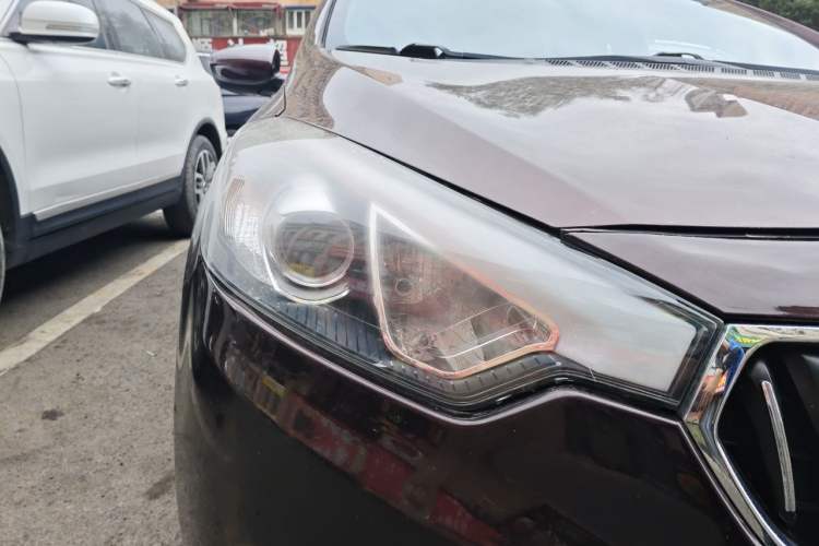 Used Kia K3 2013 1.6L Automatic GL Right Front Headlight