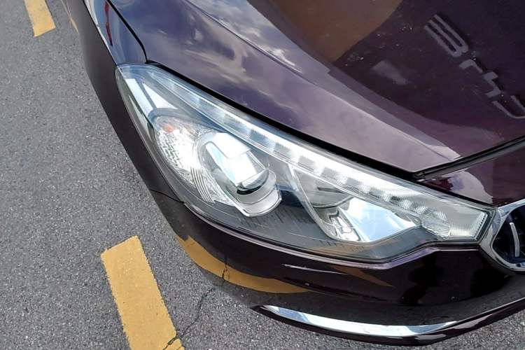 Used Kia K3 2013 1.6L Automatic GLS Right Front Headlight