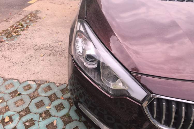 Used Kia K3 2013 1.6L Manual GL Right Front Headlight