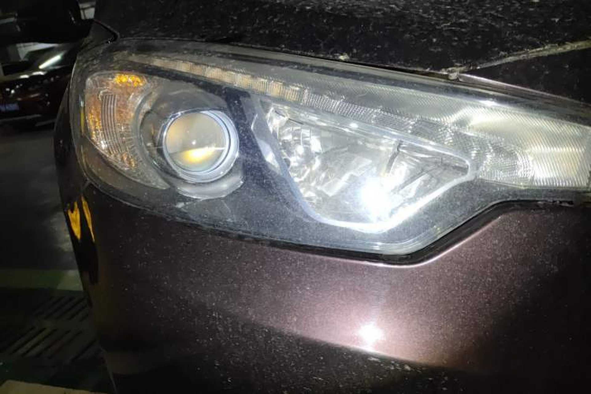 Used Kia K3 2013 1.6L Automatic GLS Right Front Headlight