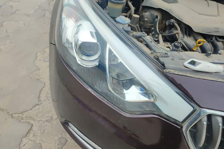 Used Kia K3 2013 1.6L Automatic GL Right Front Headlight