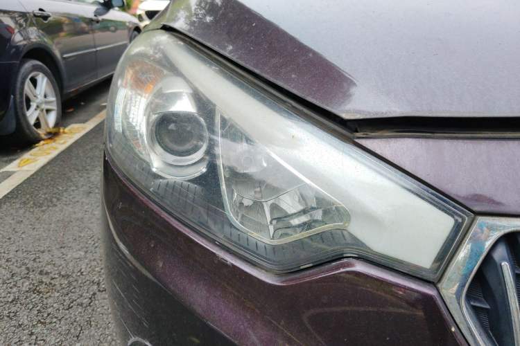 Used Kia K3 2013 1.6L Automatic GL Right Front Headlight