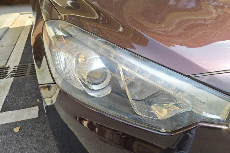 Used Kia K3 2013 1.6L Automatic Premium Right Front Headlight