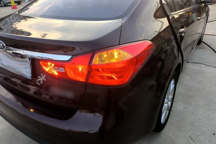 Used Kia K3 2013 1.6L Automatic GLS Right Rear Taillight