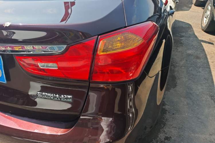 Used Kia K3 2013 1.6L Manual GLS Right Rear Taillight
