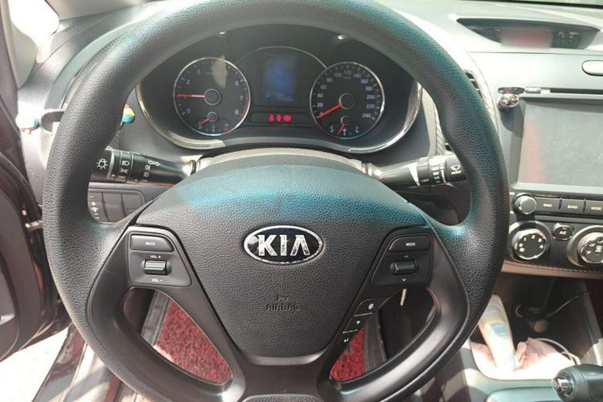 Used Kia K3 2013 1.6L Automatic GL Steering Wheel