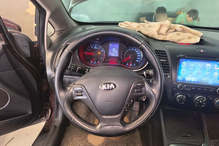 Used Kia K3 2013 1.6L Manual GLS Steering Wheel
