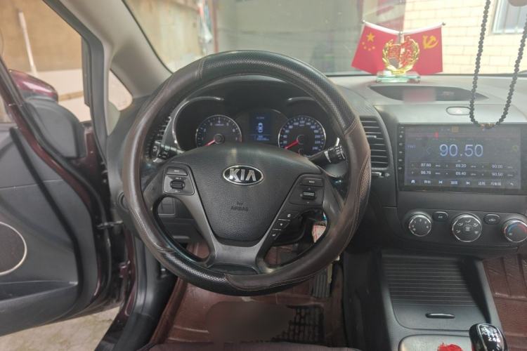 Used Kia K3 2013 1.6L Manual GLS Steering Wheel