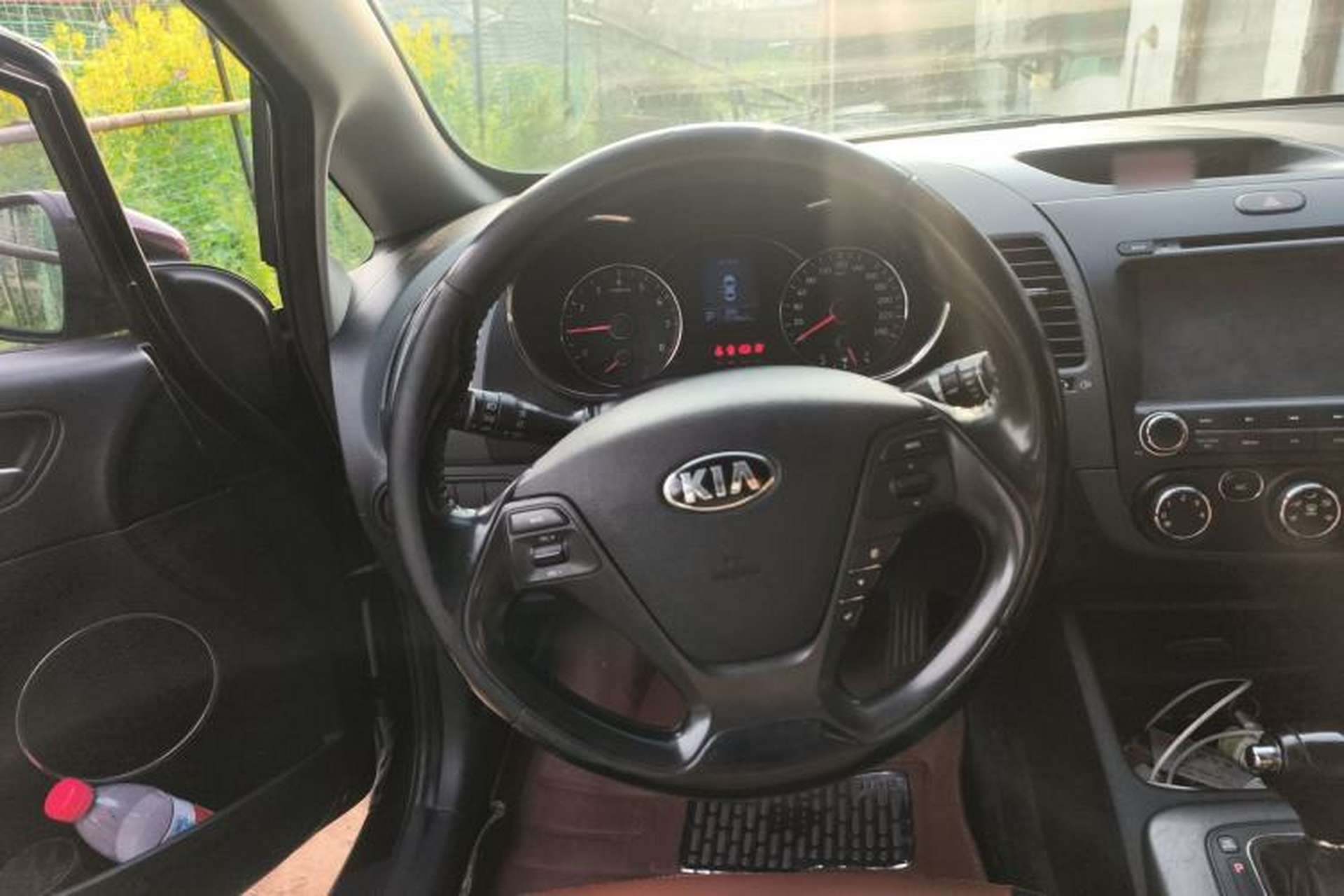 Used Kia K3 2013 1.6L Automatic GLS Steering Wheel