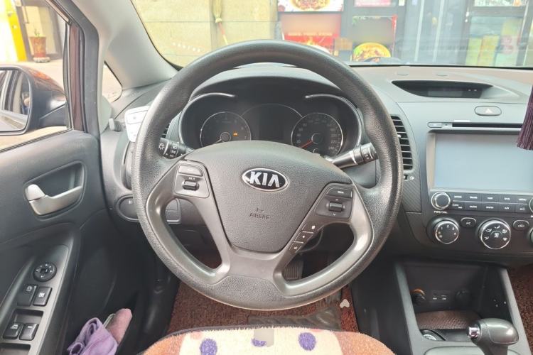 Used Kia K3 2013 1.6L Automatic GL Steering Wheel