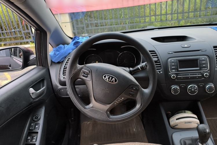 Used Kia K3 2013 1.6L Manual GL Steering Wheel