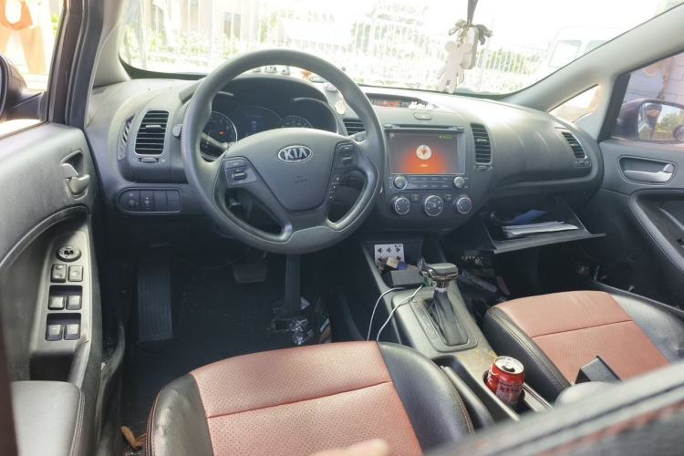 Used Kia K3 2013 1.6L Automatic GL Steering Wheel