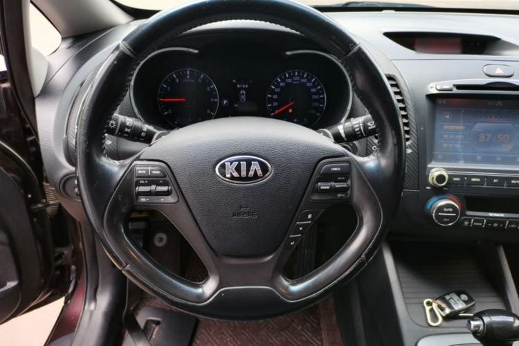 Used Kia K3 2013 1.6L Automatic Premium Steering Wheel