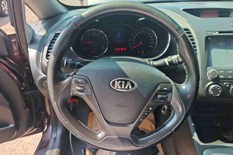 Used Kia K3 2013 1.6L Manual GLS Steering Wheel