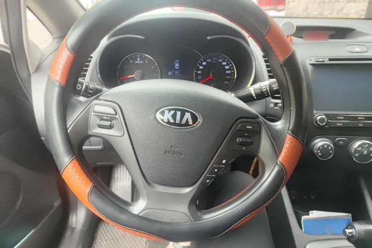 Used Kia K3 2013 1.6L Automatic GL Steering Wheel