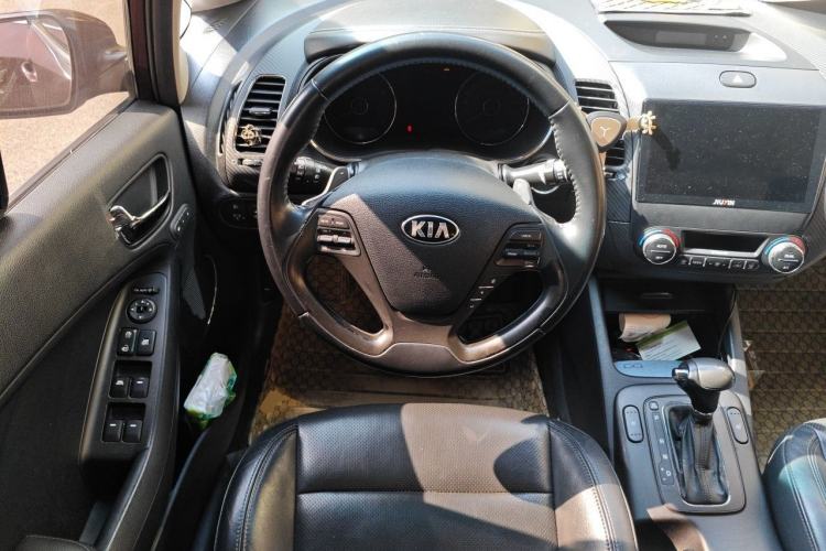 Used Kia K3 2013 1.6L Automatic Premium Steering Wheel