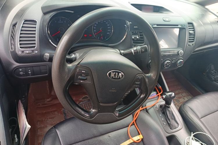 Used Kia K3 2013 1.6L Automatic GL Steering Wheel
