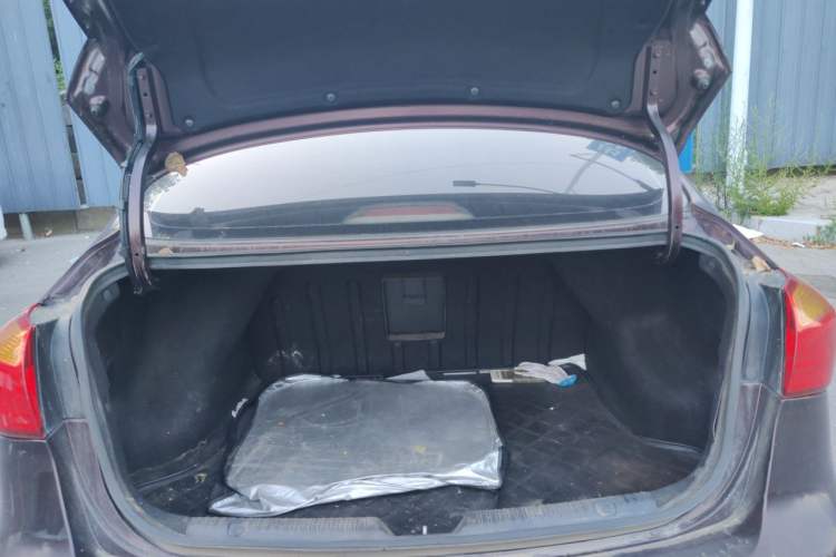 Used Kia K3 2013 1.6L Automatic GLS Trunk