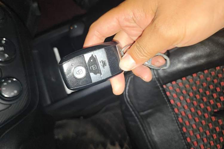 Used Kia K3 2013 1.6L Automatic GLS Vehicle Key