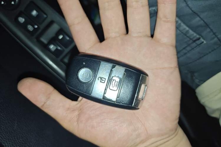 Used Kia K3 2013 1.6L Automatic DLX Vehicle Key
