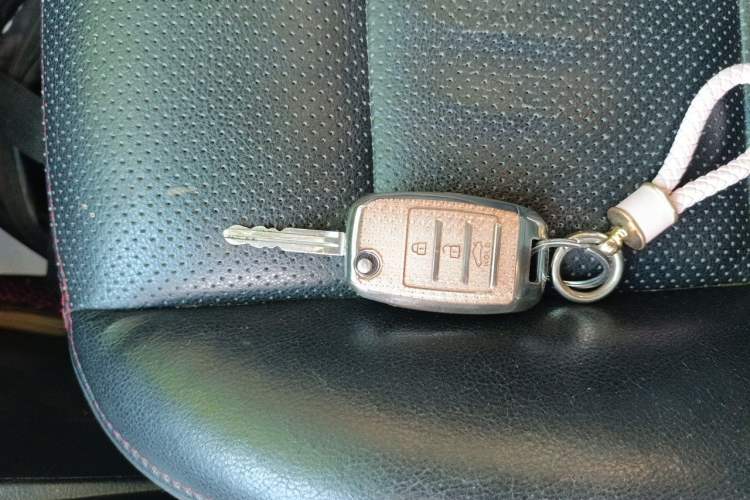 Used Kia K3 2013 1.6L Manual GLS Vehicle Key