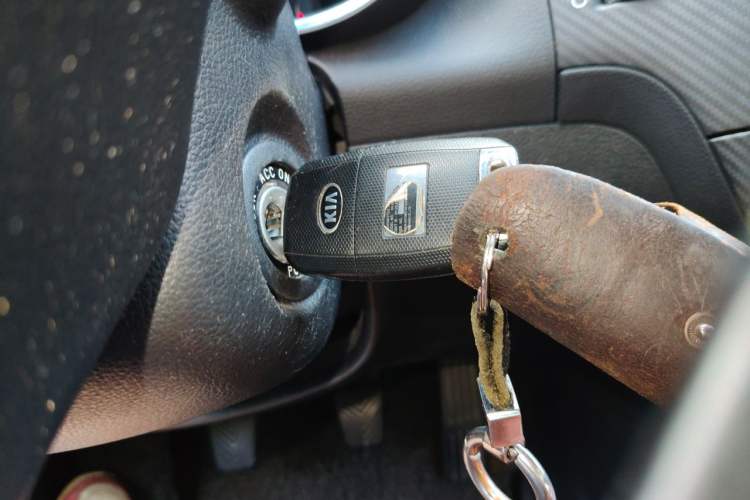Used Kia K3 2013 1.6L Manual GLS Vehicle Key