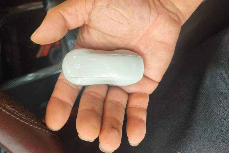 Used Kia K3 2013 1.6L Automatic GLS Vehicle Key