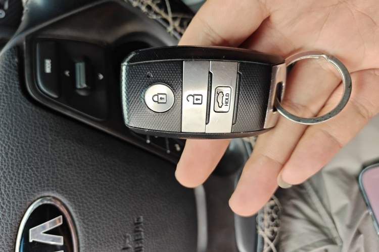 Used Kia K3 2013 1.6L Automatic GLS Vehicle Key