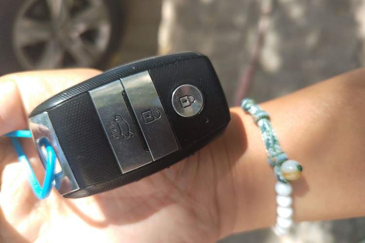 Used Kia K3 2013 1.6L Automatic DLX Vehicle Key