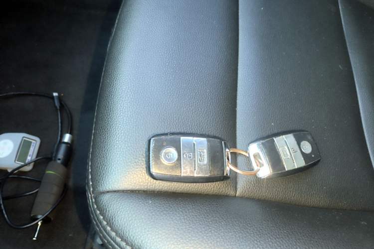 Used Kia K3 2013 1.6L Automatic GLS Vehicle Key