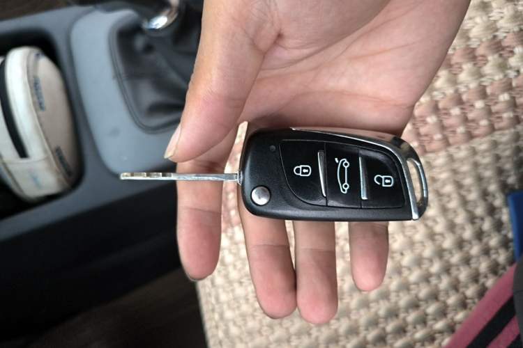 Used Kia K3 2013 1.6L Manual GL Vehicle Key