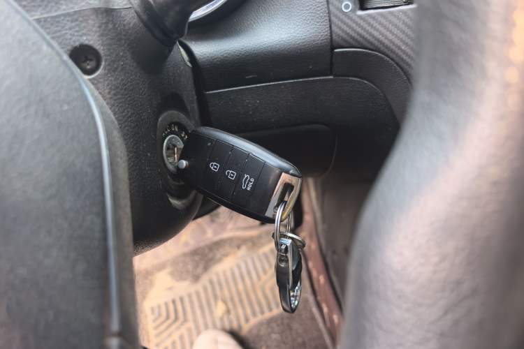 Used Kia K3 2013 1.6L Manual GL Vehicle Key