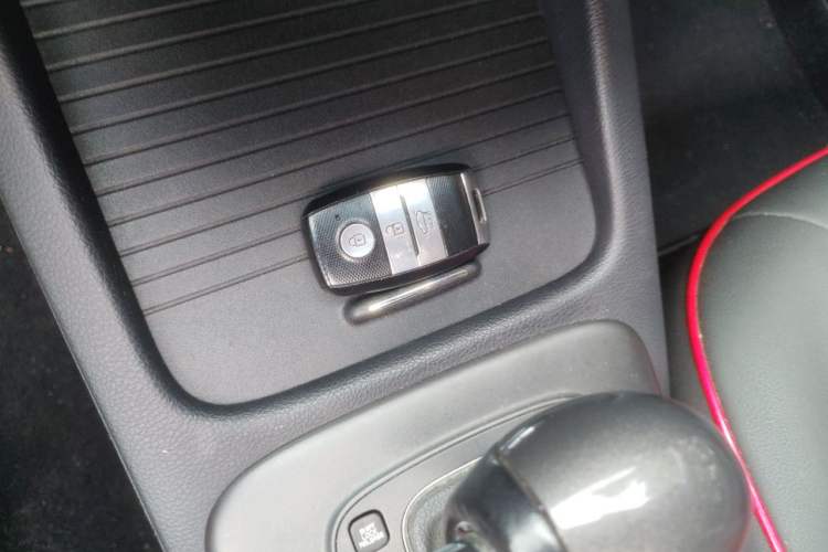 Used Kia K3 2013 1.6L Automatic GLS Vehicle Key