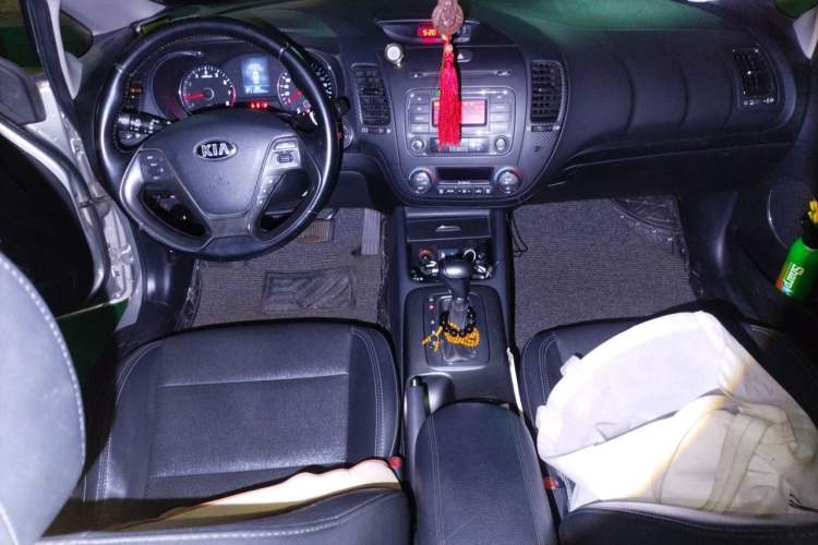Used Kia K3 2013 1.6L Automatic DLX Audio And AC Panel