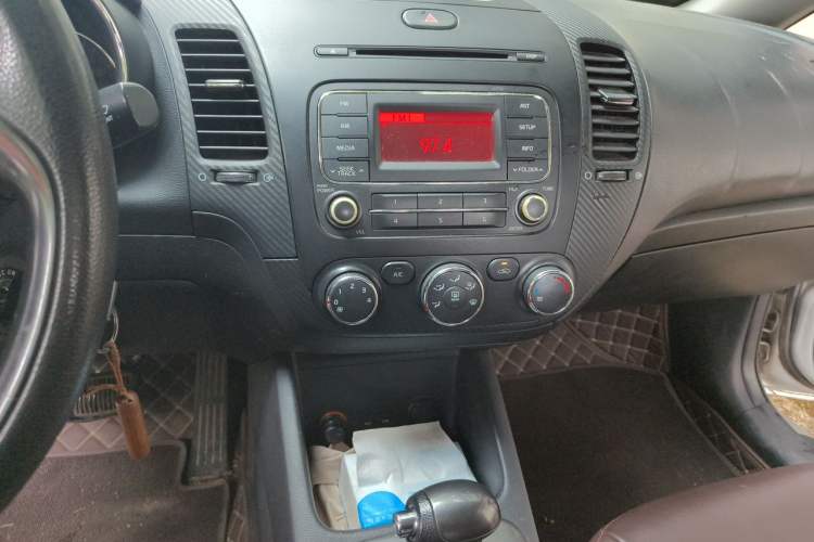 Used Kia K3 2013 1.6L Automatic GL Audio And AC Panel