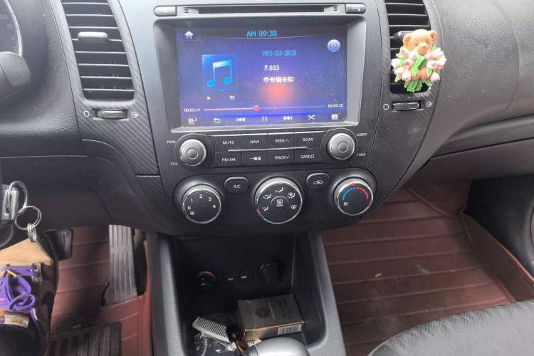 Used Kia K3 2013 1.6L Automatic GL Audio And AC Panel