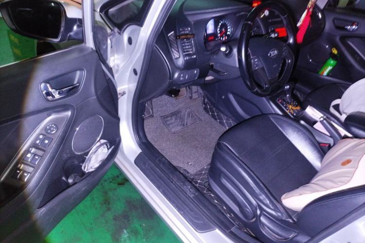 Used Kia K3 2013 1.6L Automatic DLX Driver Seat