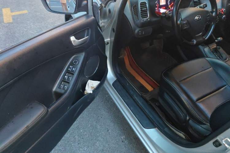 Used Kia K3 2013 1.6L Automatic GLS Driver Seat