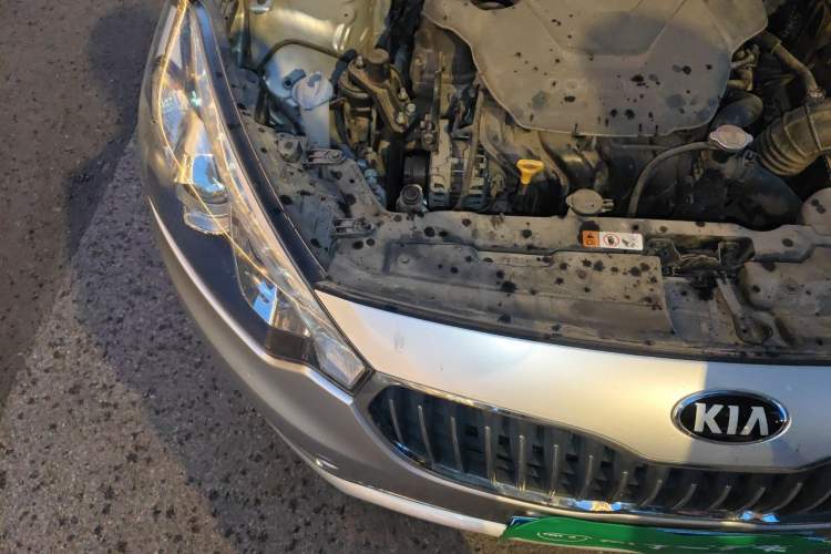 Used Kia K3 2013 1.6L Automatic GLS Engine Bay Right
