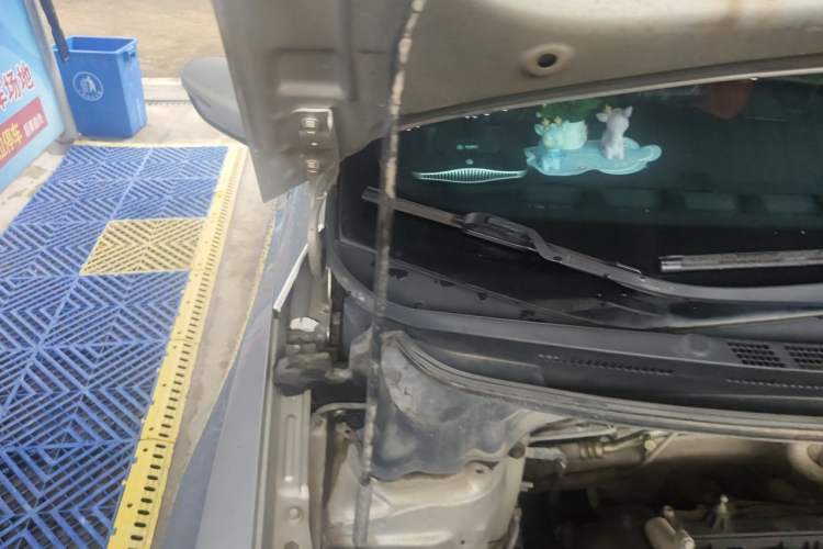 Used Kia K3 2013 1.6L Automatic DLX Engine Bay Right