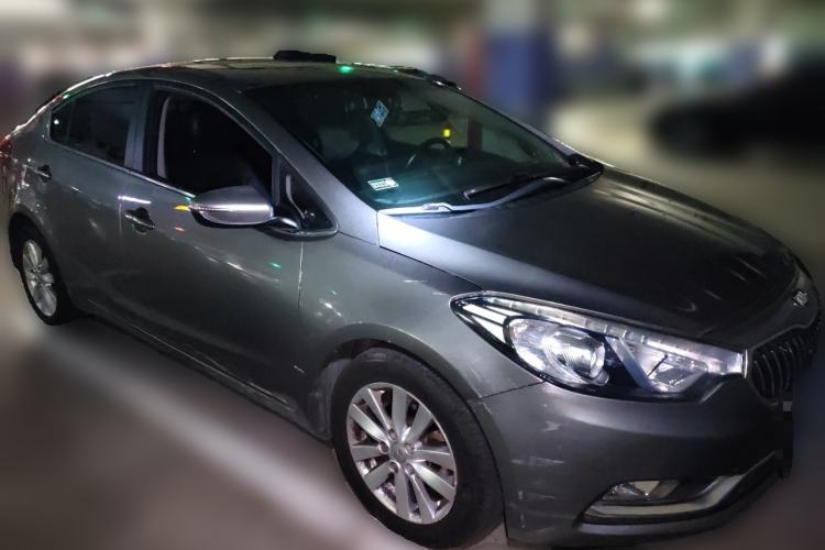 Used Kia K3 2013 1.6L Automatic GLS Front Right 45 Deg