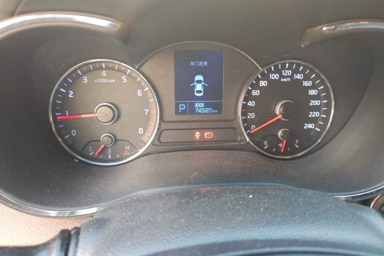 Used Kia K3 2013 1.6L Automatic GLS Instrument Cluster