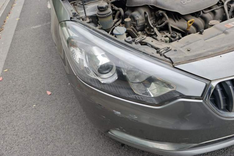 Used Kia K3 2013 1.6L Automatic GL Right Front Headlight
